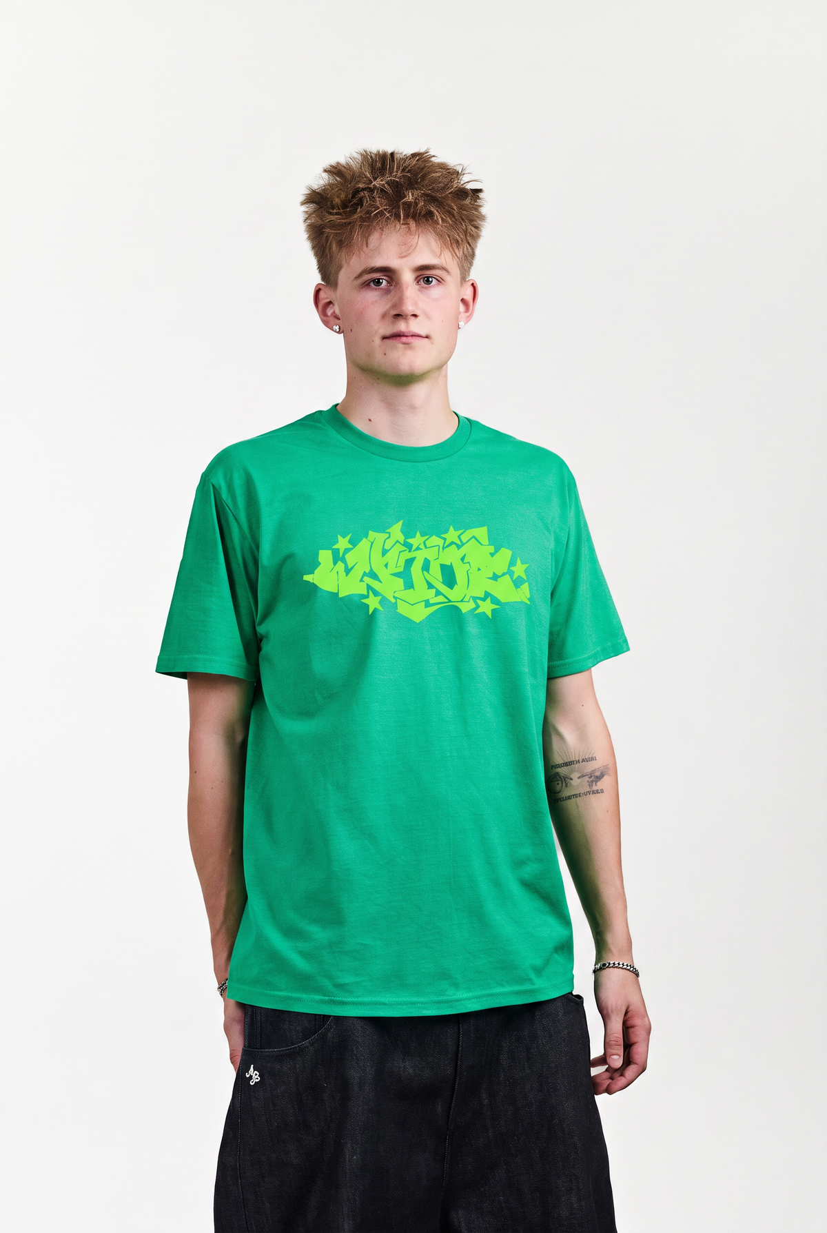 GRAFFIC TEE GRØN